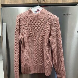 Abercrombie & Fitch Dusty Rose Cable Knit Sweater